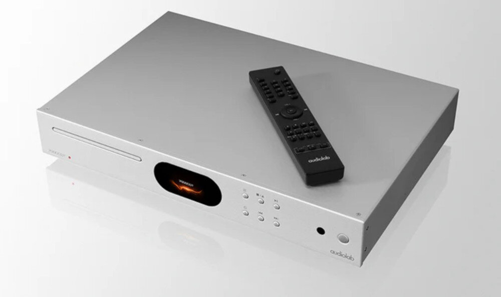 AUDIOLAB 7000 CDT odtwarzanie CD system optyczny bufor danych, odtwarzacz CD pokazany od góry z pilotem na białym tle