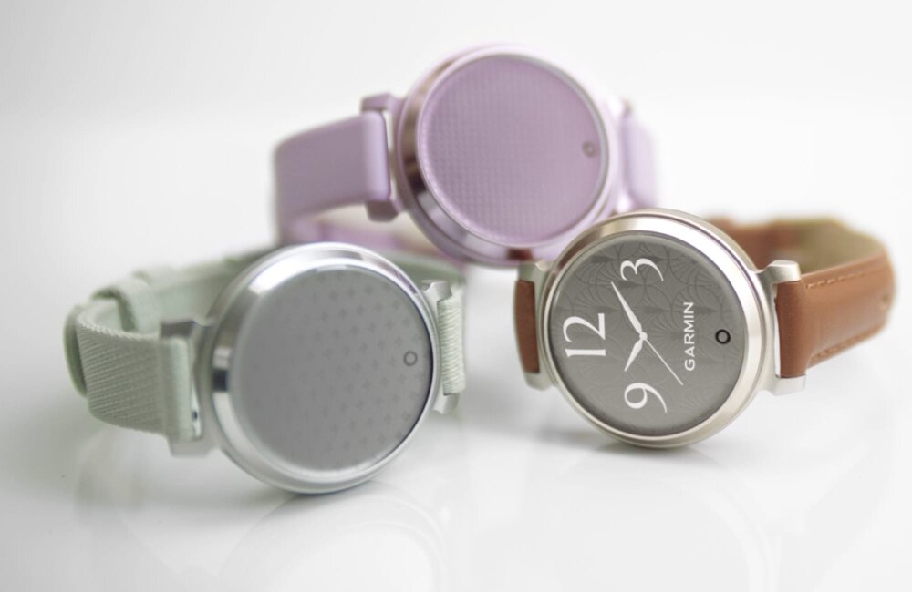 Smartwatch GARMIN Lily 2 ekran bateria czujniki zdrowie sport pasek ładowanie pojemność rozdzielczość łączność sterowanie krew puls rozmowy smartfon aplikacja