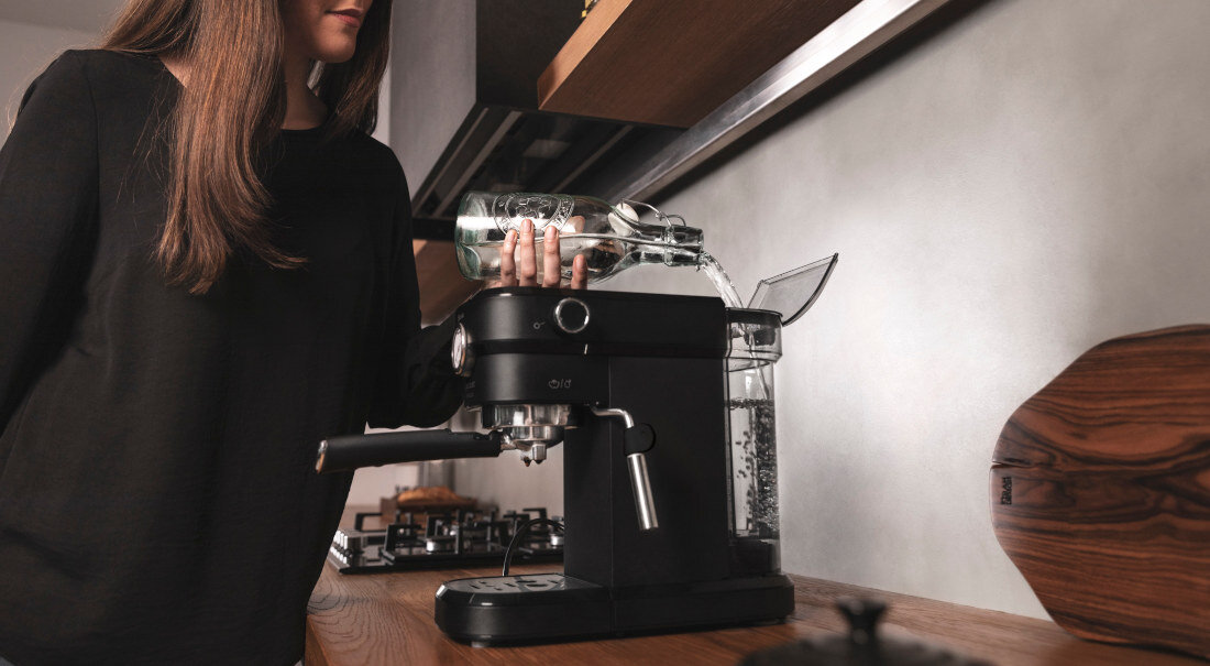 Ekspres CECOTEC Cafelizzia 790 Pro Czarny wyjmowany zbiornik na wode pojemnosc 1,2 l