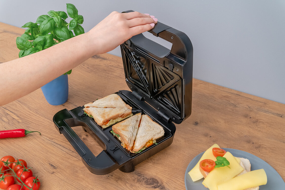 Opiekacz GÖTZE & JENSEN SM201X estetyka wyglad design stal nierdzewna