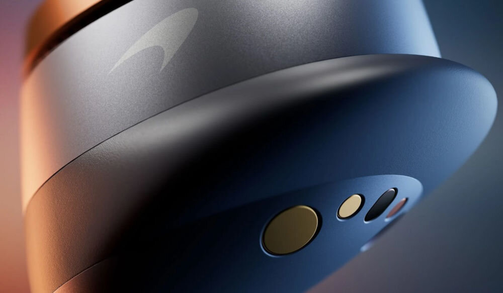 Słuchawki dokanałowe BOWERS & WILKINS PI8 McLaren ANC aktywna redukcja szumów multiparowanie, kadr słuchawki