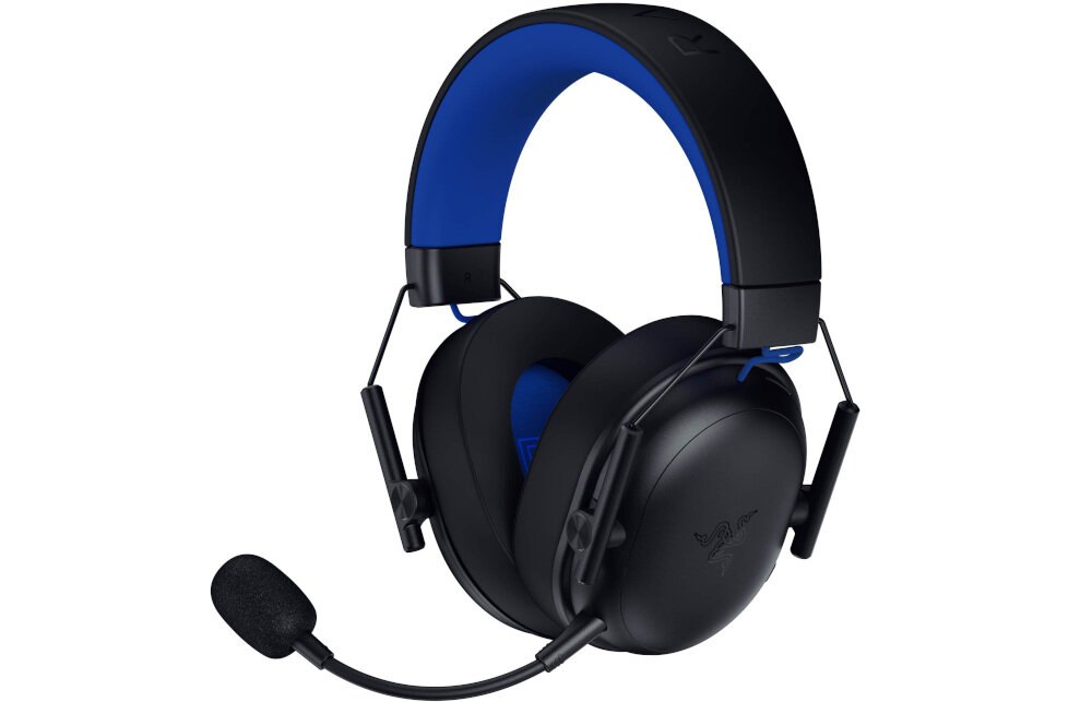 RAZER BlackShark V3 X HyperSpeed słuchawki bezprzewodowe gamingowe pod skosem na białym tle