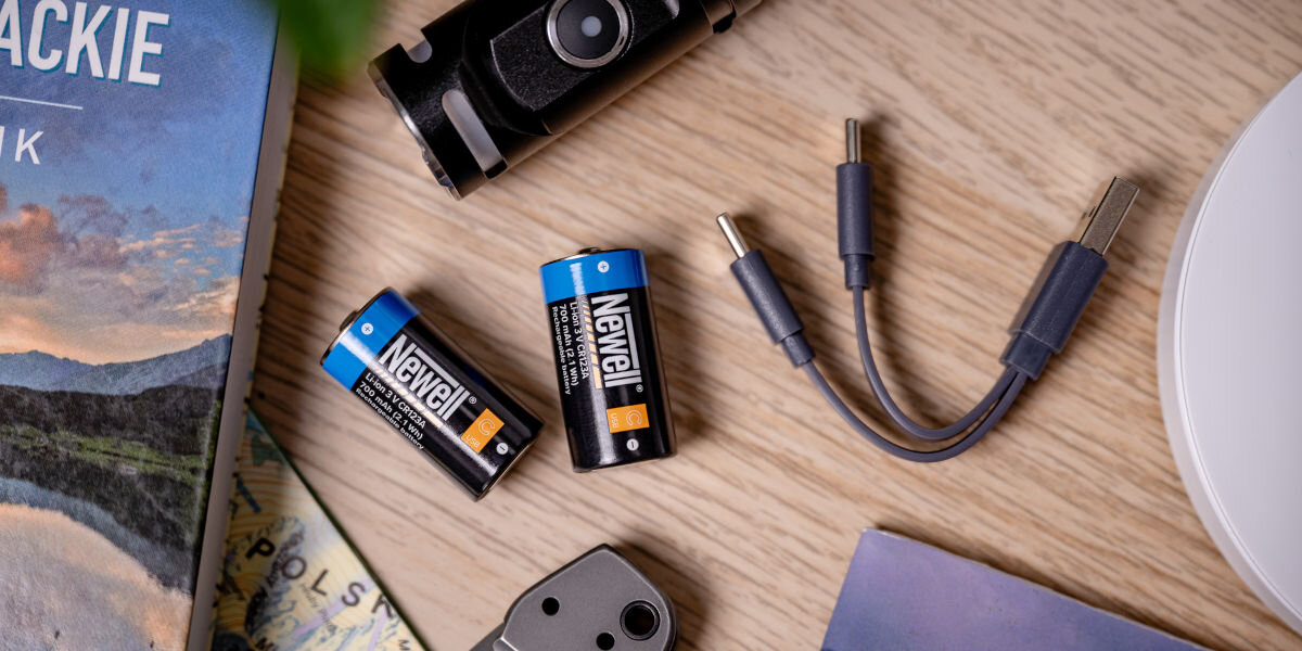 Akumulatorki NEWELL NL4206 CR123A USB-C 700 mAh (2 szt.), energia, codzienność, wygoda, Akumulatory Newell z powerbankiem EDC.