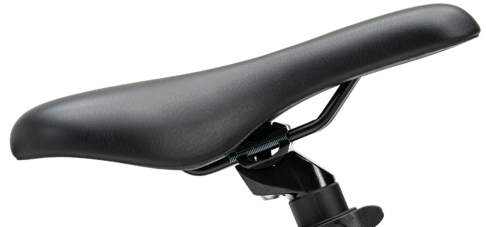 Rower górski MTB INDIANA Dirt Jump 3.0 M13 26 cali męski Granatowo-złoty siodełko na białym tle siodełko KNUS typ KS 8050 sztyca marki SIXTY typ SP-C207 wygodna i stabilna pozycja podczas jazdy ergonomiczny kształt siodełka solidna sztyca SIXTY pewne mocowanie i trwałość