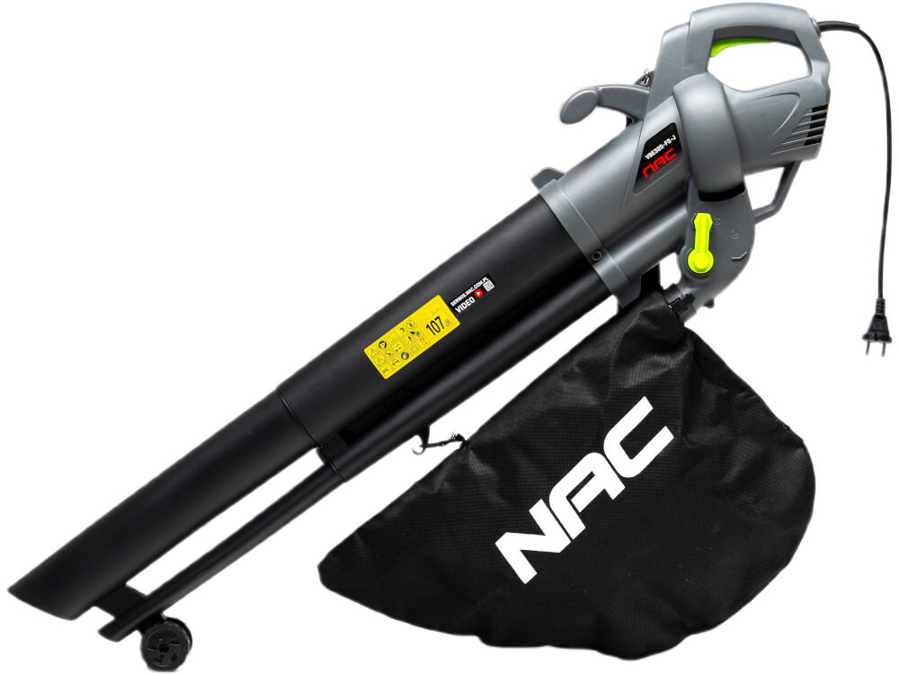 Odkurzacz do liści elektryczny NAC VBE320-FS-J bokiem z widoczną naklejką znamionową