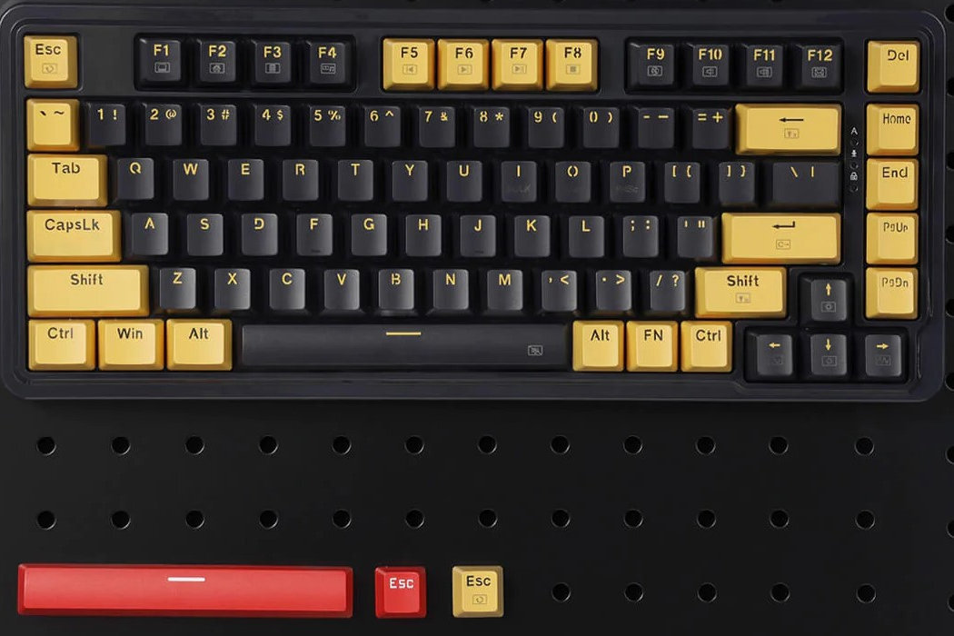 Klawiatura REDRAGON ELF K649PY RGB wytrzymałość modowanie szybkość wymiana garczy rgb wyposażenie