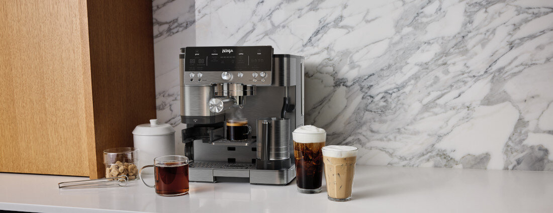 Ekspres NINJA Luxe Café Premier ES601EU Temperatura ma znaczenie system kontroli temperatury zakres smak aromat górna płyta grzewcza podtrzymuje ciepło filiżanek