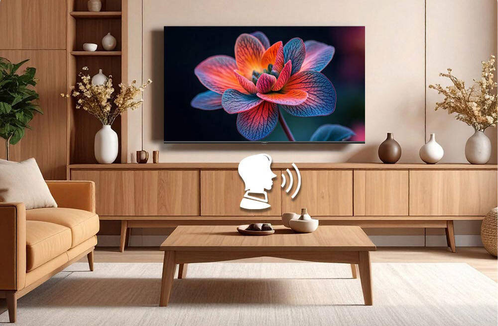 Telewizor HAIER H55K85FUX Asystent Google prostych komend głosowych bez potrzeby używania pilota - telewizor na ścianie