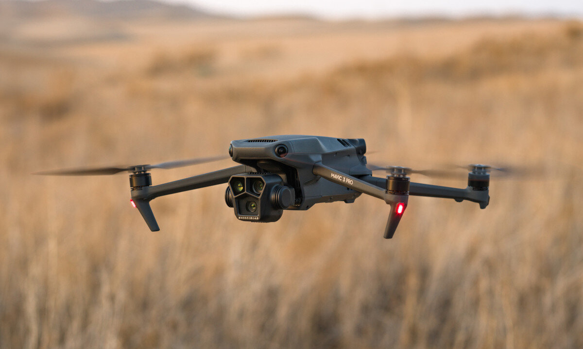 Dron DJI Mavic 3 Pro Fly More Combo (DJI RC) obiektyw ogniskowa głębia ostrość filmy tryby
