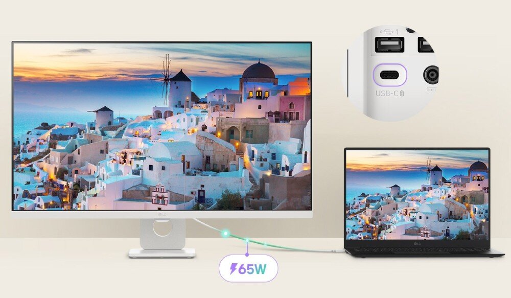 Monitor LG Smart 32U721SA-W.AEU Biały monitor na biurku, podłączony jednym kablem do laptopa, z grafiką '65W' wskazującą moc ładowania i zbliżeniem na port USB-C, port USB-C, ładowanie, moc