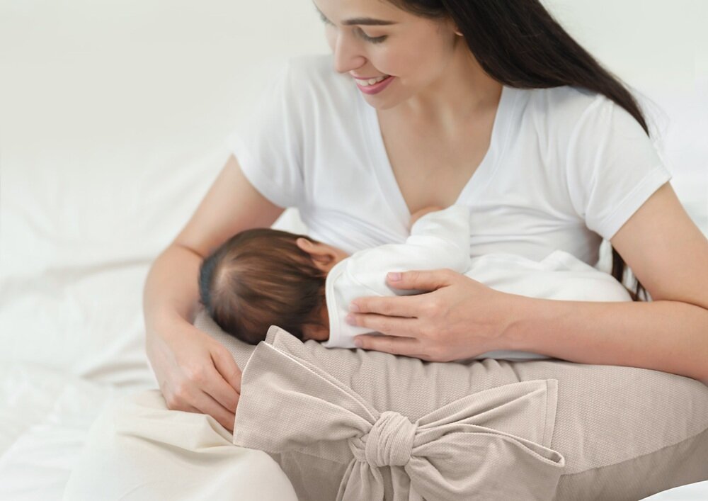 Poduszka do karmienia NENO Tula ręczne szycie, przyjemna w dotyku, bezpieczna, ergonomiczny kształt, wsparcie karmienia dziecka