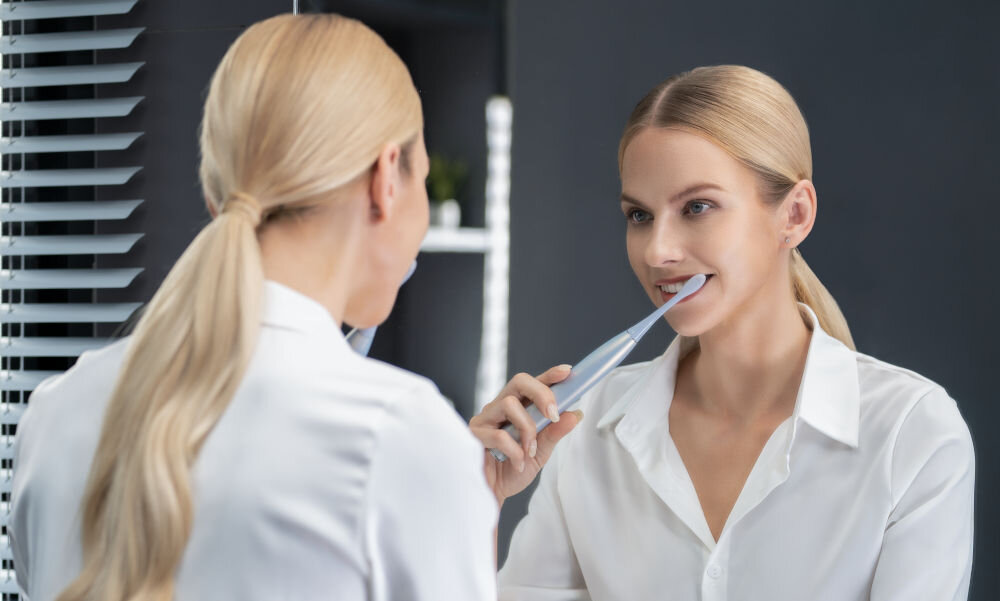 Szczoteczka soniczna OCLEAN X Pro Digital Fioletowy szczoteczna soniczna inteligentny wyświetlacz ulepszona codzienna higiena jamy ustnej dokładne mycie zębów eliminacja pominięcia obszarów jamy ustnej 