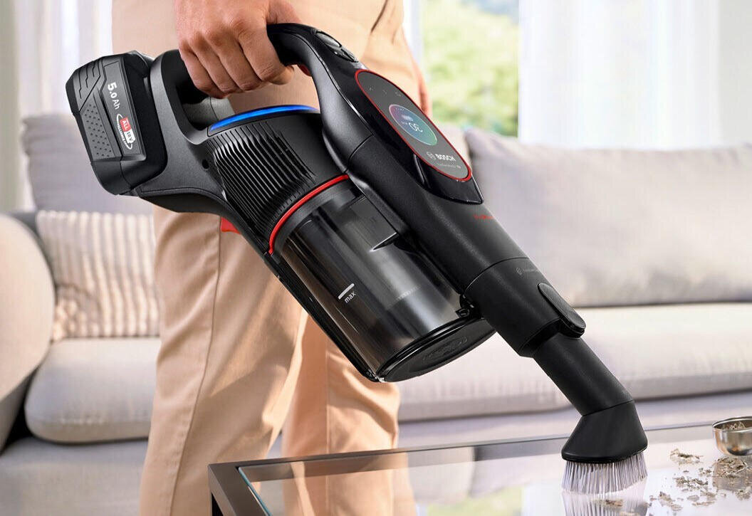 Odkurzacz BOSCH Unlimited 10 ProPower BCS1051POW Szczotka z miękkim włosiem delikatne powierzchnie szuflady stoły meble precyzja czyszczenie