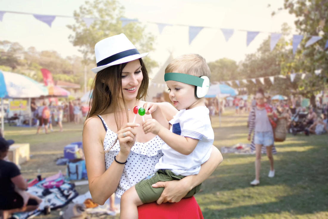 Słuchawki wygłuszające dla niemowląt i małych dzieci ALECTO Baby BV-72 Zielony wygląd prezentacja design wizualizacja lifestyle Ochrona słuchu dziecka