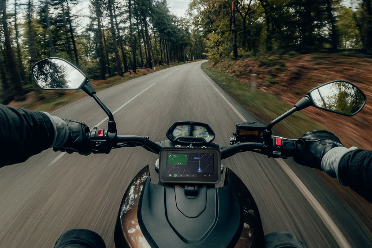 Stacja multimedialna do motocykla Nexadio MB100 Nawigacja GPS