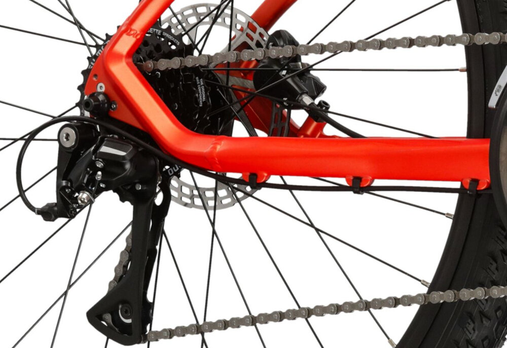 Rower górski MTB KROSS Lea 6.0 D16 27.5 cala damski Niebiesko-pomarańczowy zbliżenie na tylną przerzutkę przerzutki marki przerzutki marki SHIMANO 24 przełożeń duża wytrzymałość precyzyjne działanie przednia przerzutka SHIMANO Tourney tylna przerzutka SHIMANO Acera