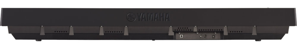 Czarny panel tylnej części pianina cyfrowego z widocznym logo \'YAMAHA\' oraz kilkoma portami i złączami.