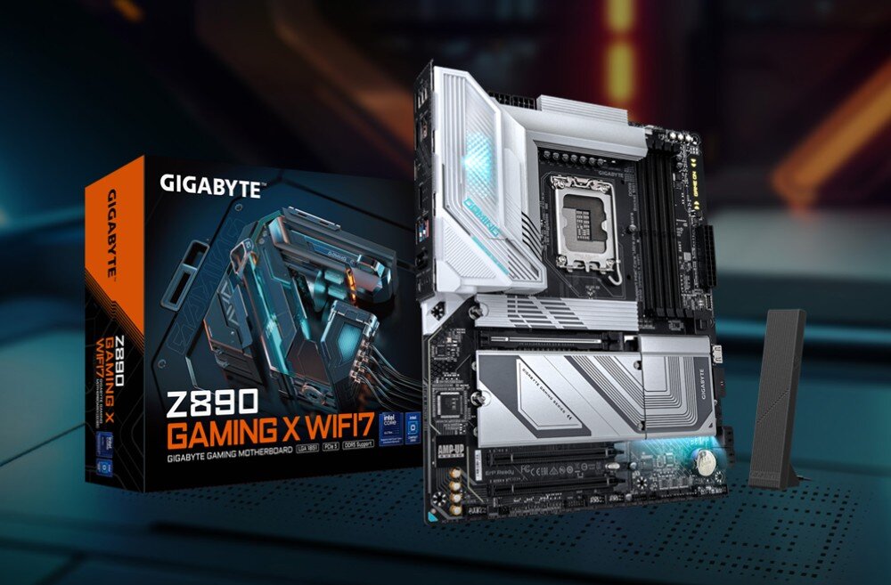 Komputer MAD DOG GeForce RTX5090 DLSS 4 Reflex Edition 2 DEEPCOOL-U03WR64WP Płyta główna w czarno-srebrnej kolorystyce ustawiona pionowo obok opakowania z grafiką w odcieniach niebieskiego i napisem 'Gaming X', płyta główna, układ zasilania, łączność Wi-Fi 7, interfejs