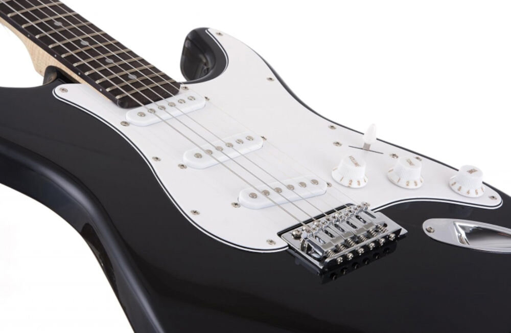 Gitara elektryczna V-TONE EGA 39 BK korpus jawor ergonomiczny kształt, kadr na korpus gitary