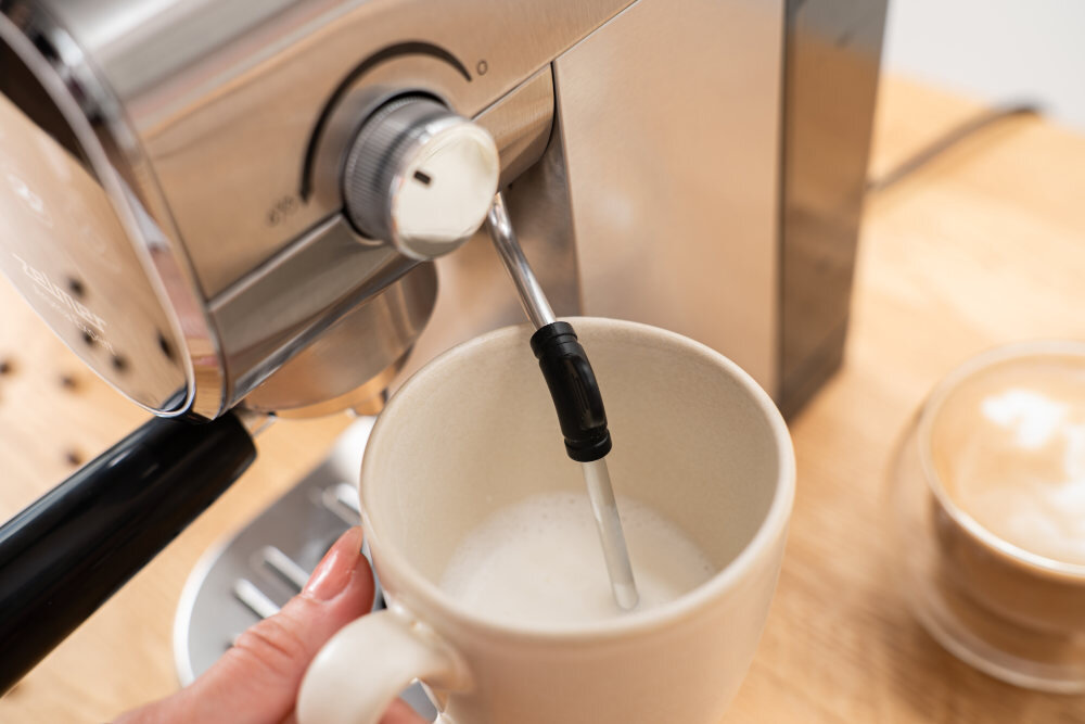 Ekspres ZELMER ZCM7300 Aroma Expert Dysza do spieniania mleka barista we własnej kuchni twórz mleczne kompozycje Cappuccino, latte czy flat white wybór możliwości kontrola smak Jedna dysza