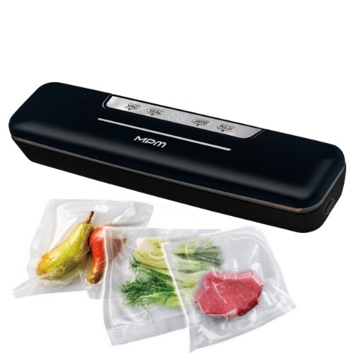 Zgrzewarka próżniowa MPZ-02. Przed nią trzy woreczki próżniowe wypełnione produktami spożywczymi.