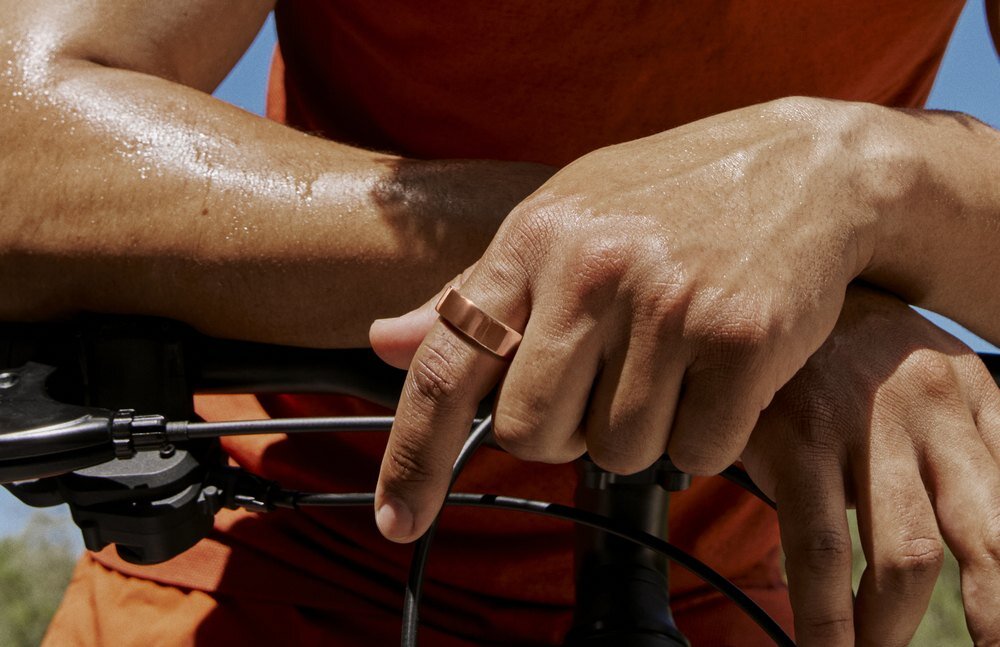 Smartring OURA Ring 4 bateria 5-8 dni szybkie ładowanie 20-80 minut