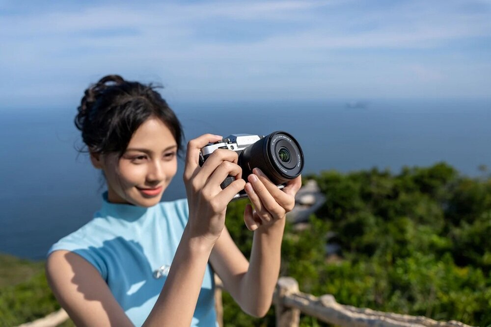 Obiektyw VILTROX AF 15mm f-1.7 przysłona F1.7 bokeh portrety i zdjęcia nocne