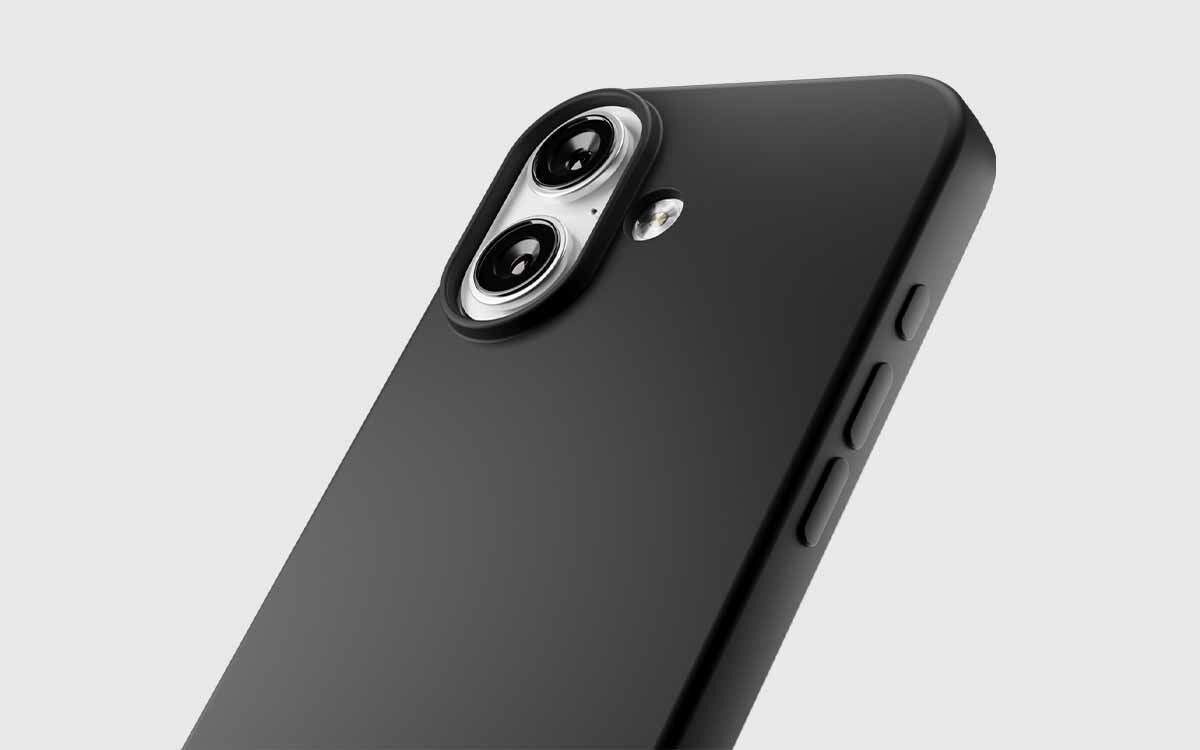 Etui SBS Instinct do Apple iPhone 17 Czarny Etui Instinct chroni przyciski telefonu, nie tracąc funkcjonalności.