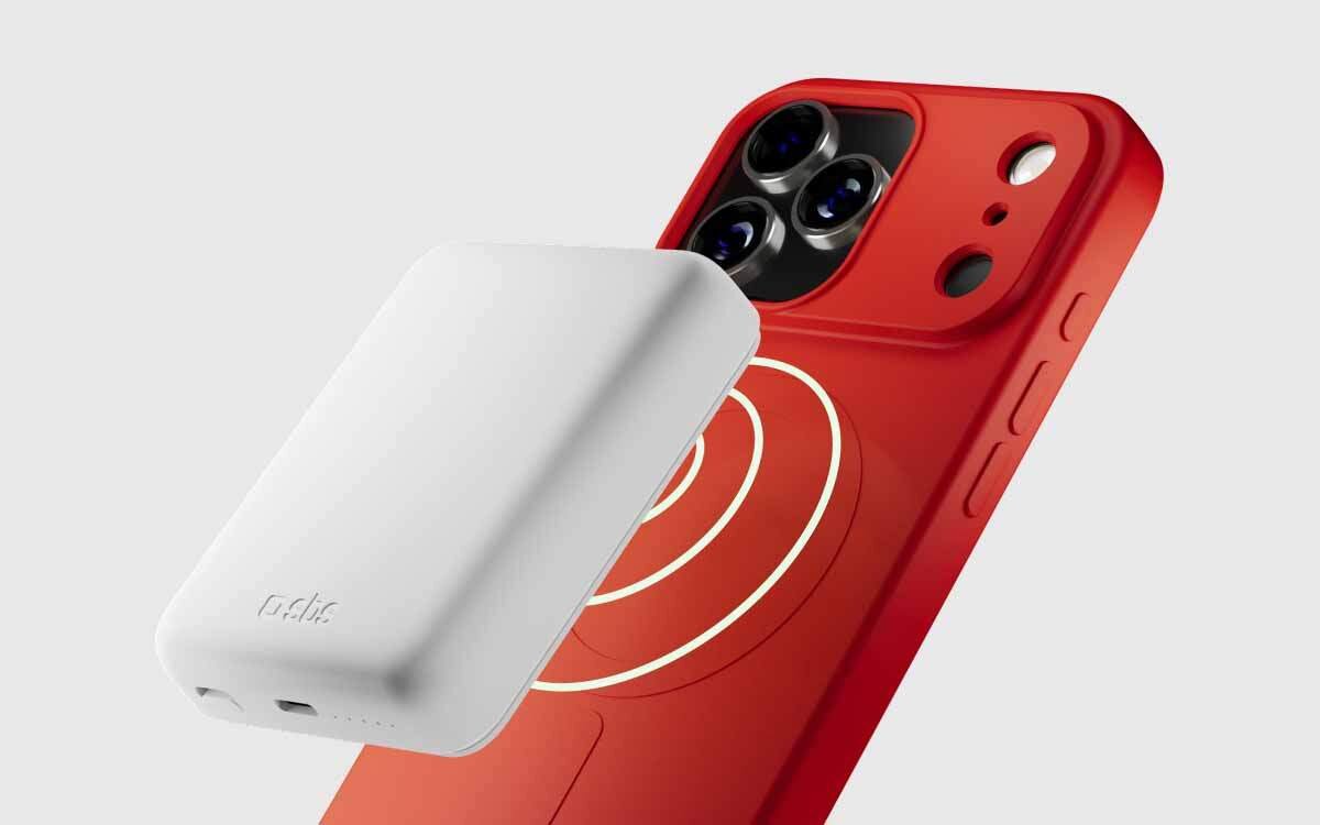 Etui SBS Instinct MagSafe do Apple iPhone 17 Pro Czerwony Magnetyczne etui umożliwia ładowanie MagSafe bez zdejmowania.