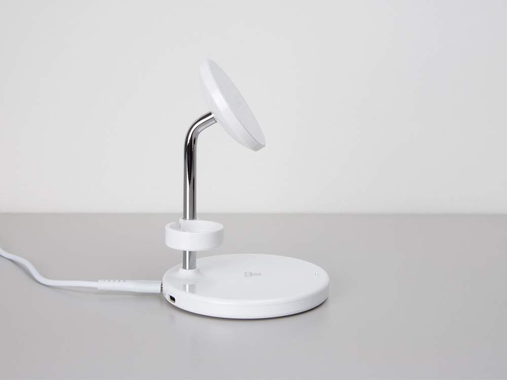 Ładowarka indukcyjna SBS MagSafe 3w1 15W Stacja obsługuje szybkie ładowanie do 15 W z inteligentnym systemem ADS Automatic Detection System (ADS) 