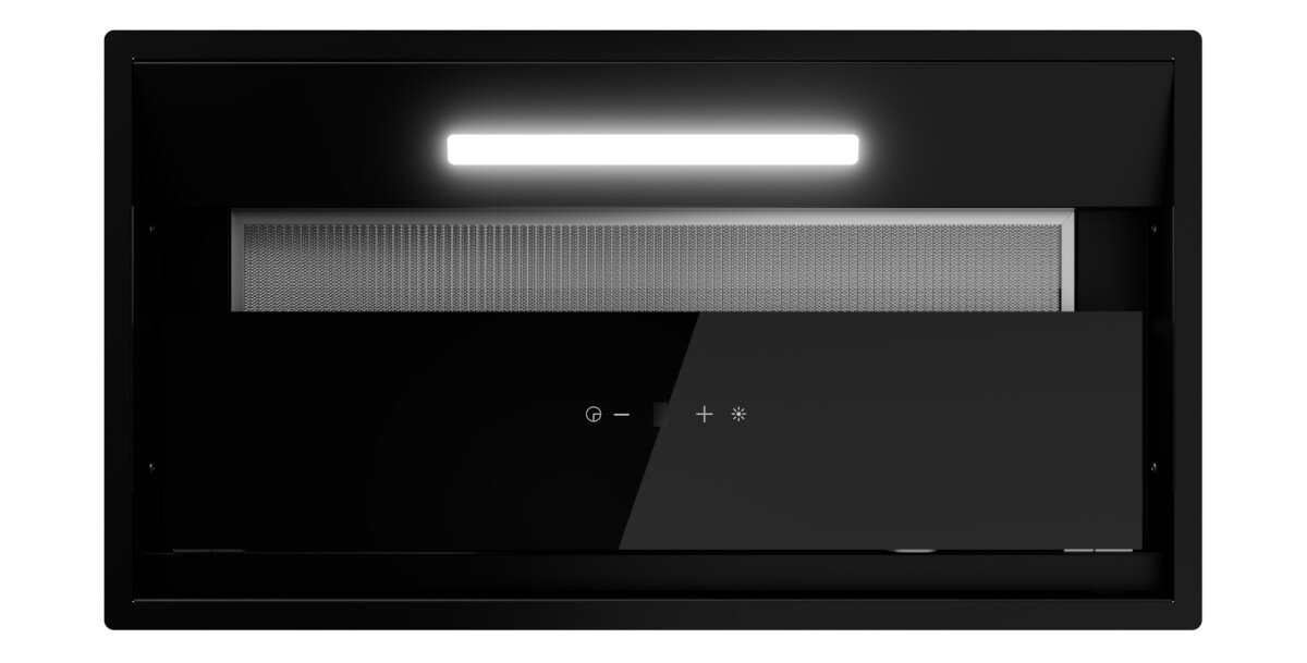 OKAP AKPO WK-9 CLARA CZARNY T500 Zdjęcie przedstawia wbudowany okap kuchenny z podświetleniem LED oraz panelem sterowania umieszczonym na czarnej, szklanej powierzchni. Widoczna jest również metalowa siatka filtra znajdująca się za częściowo odsłoniętym panelem design kuchnia minimalizm szkło kolor czarny dopracowane detale