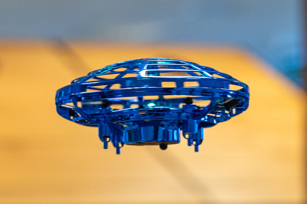 Mini dron zdalnie sterowany S-LINE Ufo RCC105 dron w powietrzu