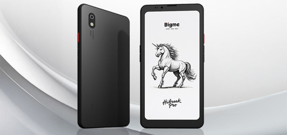 Czytnik e-booków BIGME Hibreak Pro 6.13 cala, Podświetlany ekran, Wi-Fi Czarny prezentacja czytnika od przodu i tyłu pod kątem na jasnym tle