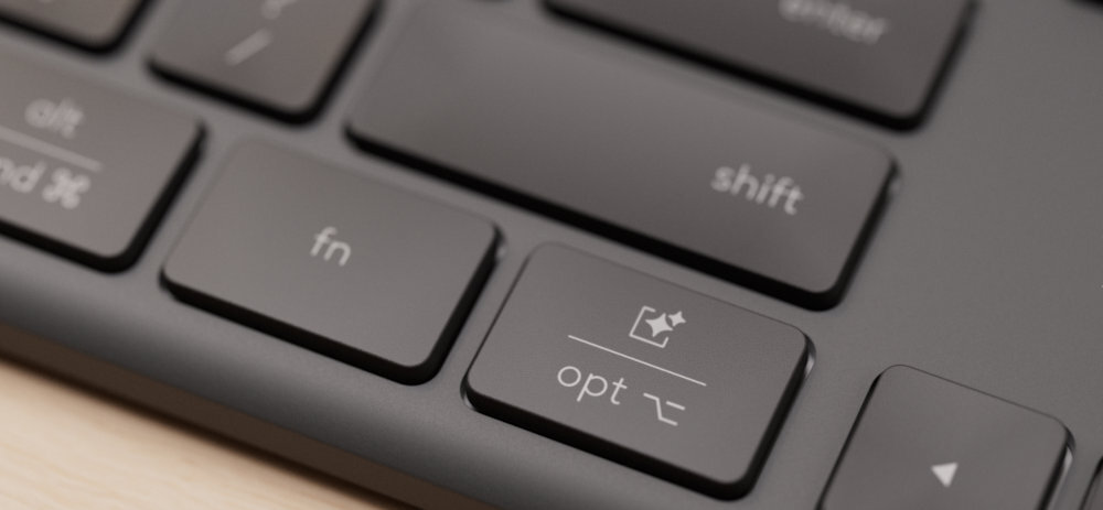 LOGITECH Slim Solar+ Klawisze skrótów Smart Actions jednym naciśnięciem aplikacji Logi Options+ makra i personalizować czynności - zbliżenie na przyciski skrótowe