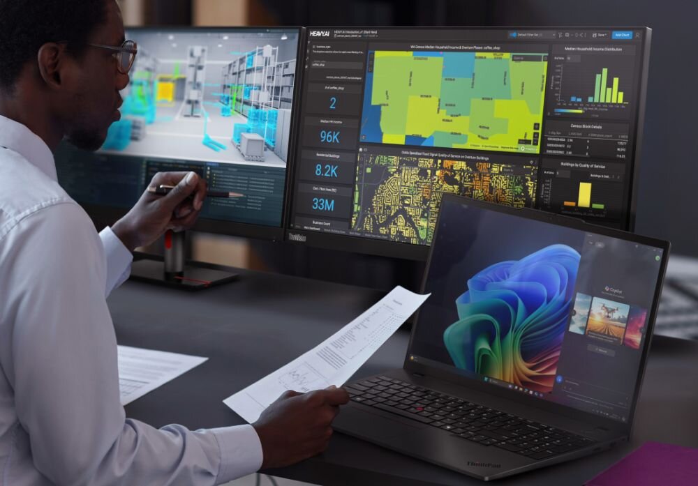 Laptop Lenovo ThinkPad wyświetlający renderowanie 3D terenu w aplikacji inżynierskiej - Action Touchpad Sterowanie dotykiem 