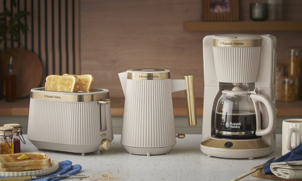 Ekspres RUSSELL HOBBS Bronte 26781-56 Beżowy  Poznaj serię Brontë  z myślą o komforcie i estetyce
