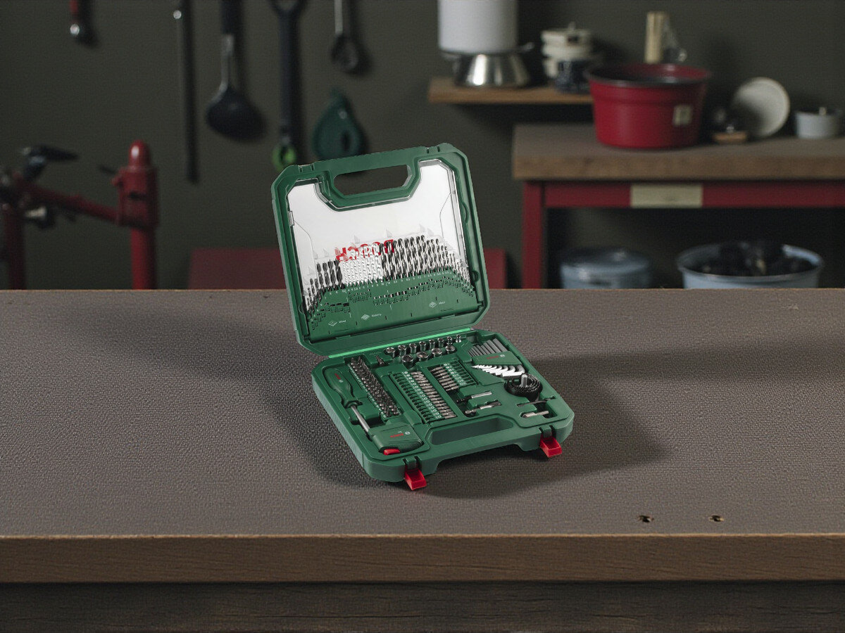 Zestaw wierteł i bitów BOSCH Mac Gyver Mixed Set L (126 szt.), wszechstronny, zestaw, narzędzia, warsztat, zestaw otwarty stoi na blacie w warsztacie