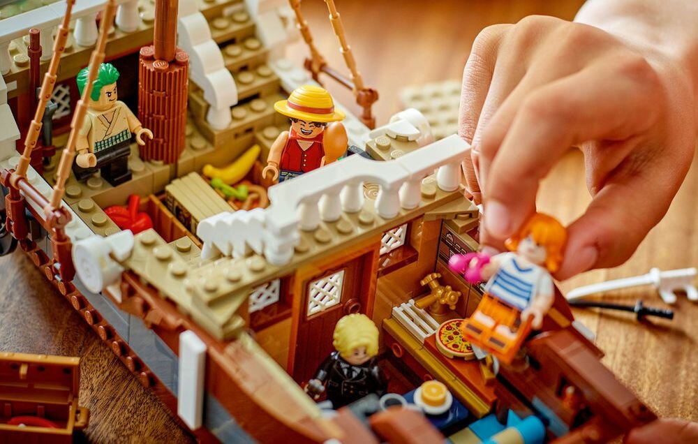 LEGO 75639 One Piece Піратський корабель Веселий вечір Мініфігурки Луффі Зоро Намі Усопп Санджі Постери