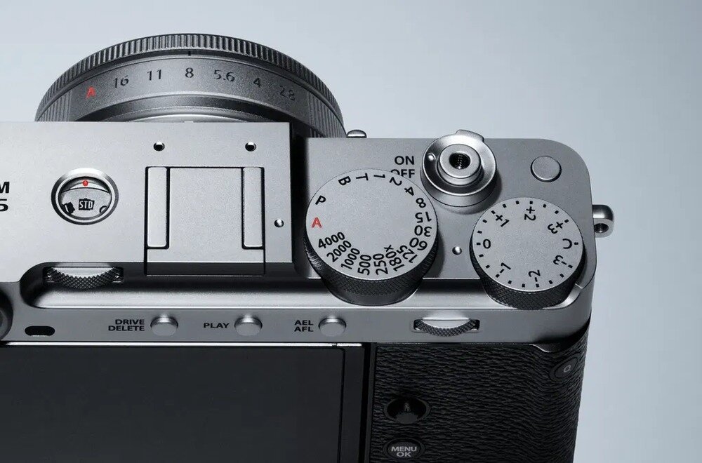FUJIFILM X-E5 pokrętło symulacji filmu, ergonomiczne ustawienia i personalizacja