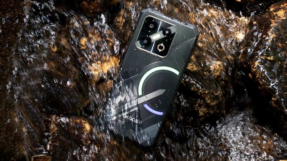 Smartfon DOOGEE Blade GT Play czytnik linii papilarnych z boku obudowy funkcja rozpoznawania twarzy  