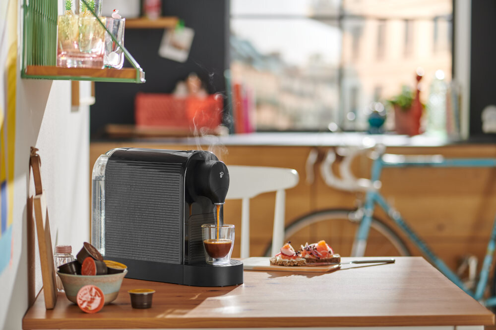 Ekspres TCHIBO Cafissimo Pure Plus wybor mozliwosci moc 1250 W kawa