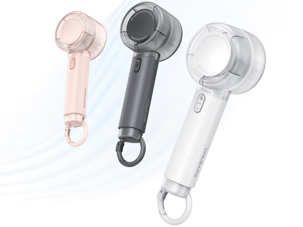 USAMS LIFEUSAMS LU01 mini wentylator 3 kolory rzy eleganckie wentylatory przenośne z karabińczykiem w kolorach różowym, szarym i białym, przedstawione na jasnym, dynamicznym tle.