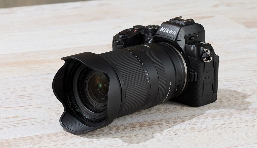 Tamron 18-300 mm f-3.5-6.3 Di III-A VC VXD autofokus VXD szybki cichy precyzyjny