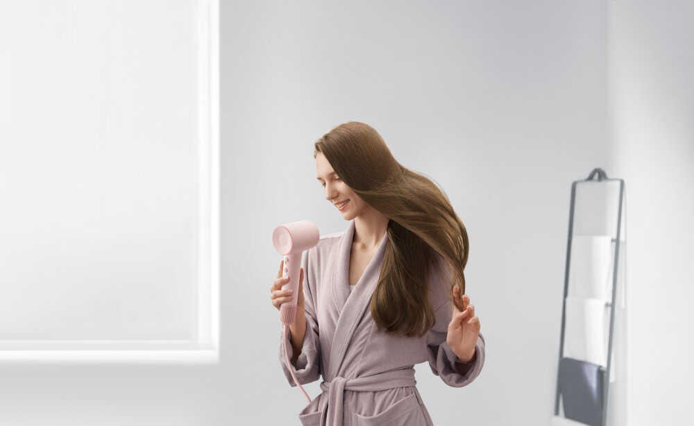 Suszarka LAIFEN SE 2 Special Różowy 1500W zdjęcie lifestyle Postaw na piękne włosy<