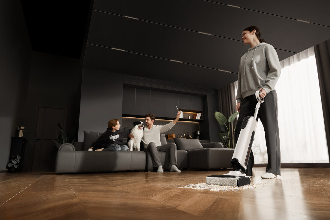 Odkurzacz UWANT D700 z funkcją mopowania i stacją ładowania Biały wygląd prezentacja wizualizacja design Kompleksowa czystość bez wysiłku