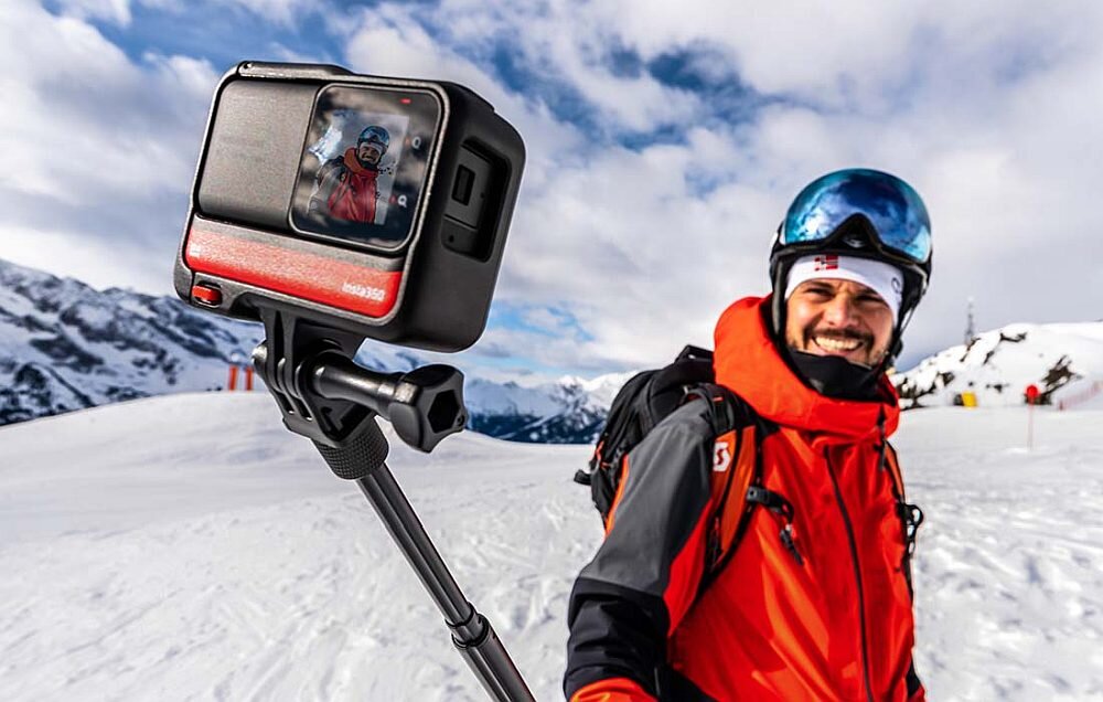 Kamera sportowa INSTA360 One Rs Twin Edition sport montaż nagrywanie stabilizacja montaż edycja filtry ostrość śledzenie tryby bateria akumulator zasilanie ładowanie rozdzielczość filmy obudowa odporność wielkość łączność sterowanie