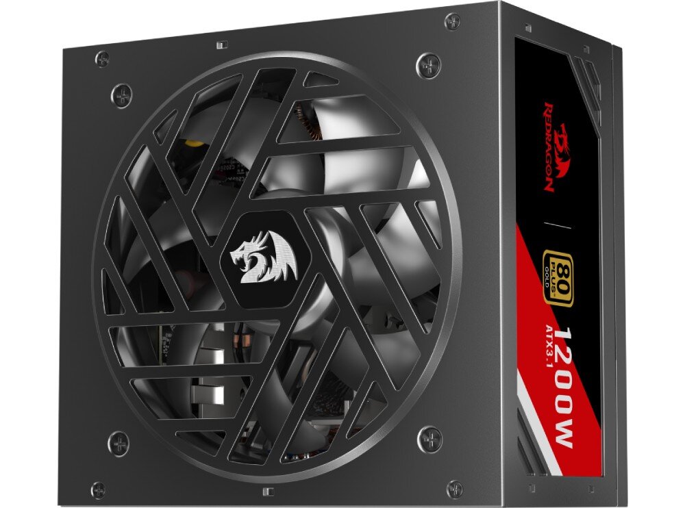 Zasilacz REDRAGON Master GC-MS05 Zbliżenie na wentylator zasilacza osłonięty kratką w kształcie geometrycznych wzorów, w centrum logo smoka, po prawej stronie widoczna naklejka z parametrami, certyfikat, układ PFC