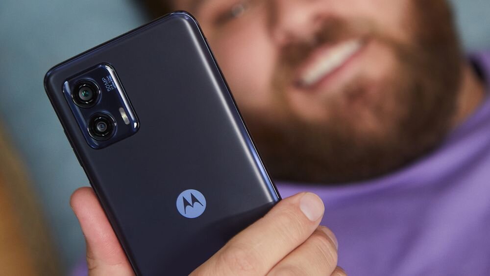 SMARTFON MOTOROLA MOTO G73 5G ekran bateria aparat procesor ram pamięć pojemność rozdzielczość zdjęcia filmy opis dane cechy blokady system łączność wifi bluetooth obudowa szkło odporność porty muzyka transfer sieć przekątna matryca waga czujniki oled amoled ips