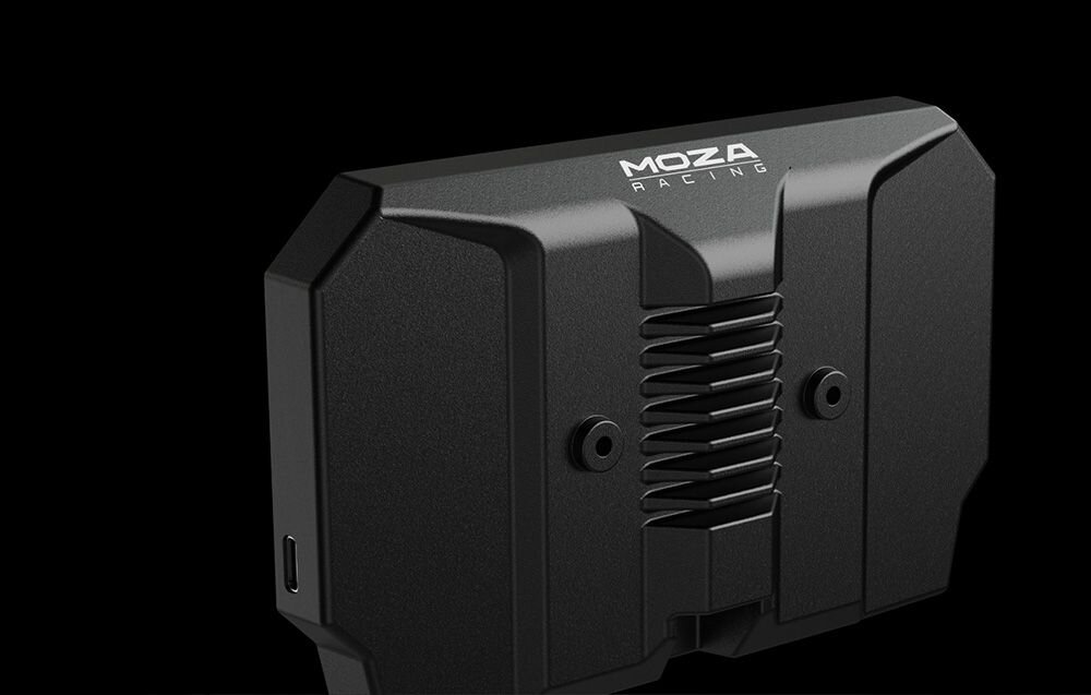 Wyświetlacz MOZA Racing CM2 RS072 Wyświetlacz Moza Racing odwrócony tyłem do kamery, na którego obudowie widnieje logo producenta procesor płynność działania