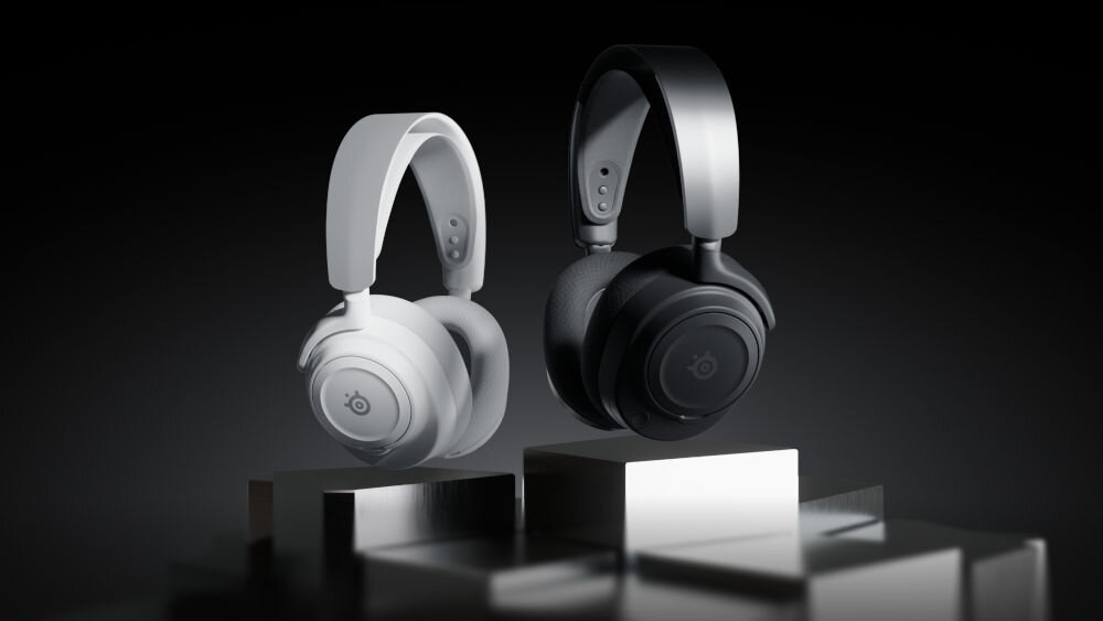 Słuchawki STEELSERIES Arctis Nova 7 Gen 2 mikrofon chowany dwukierunkowy pasmo 100-7000 Hz czułość -15 dB, słuchawki nauszne w dwóch kolorach lewitujące nad postumentami